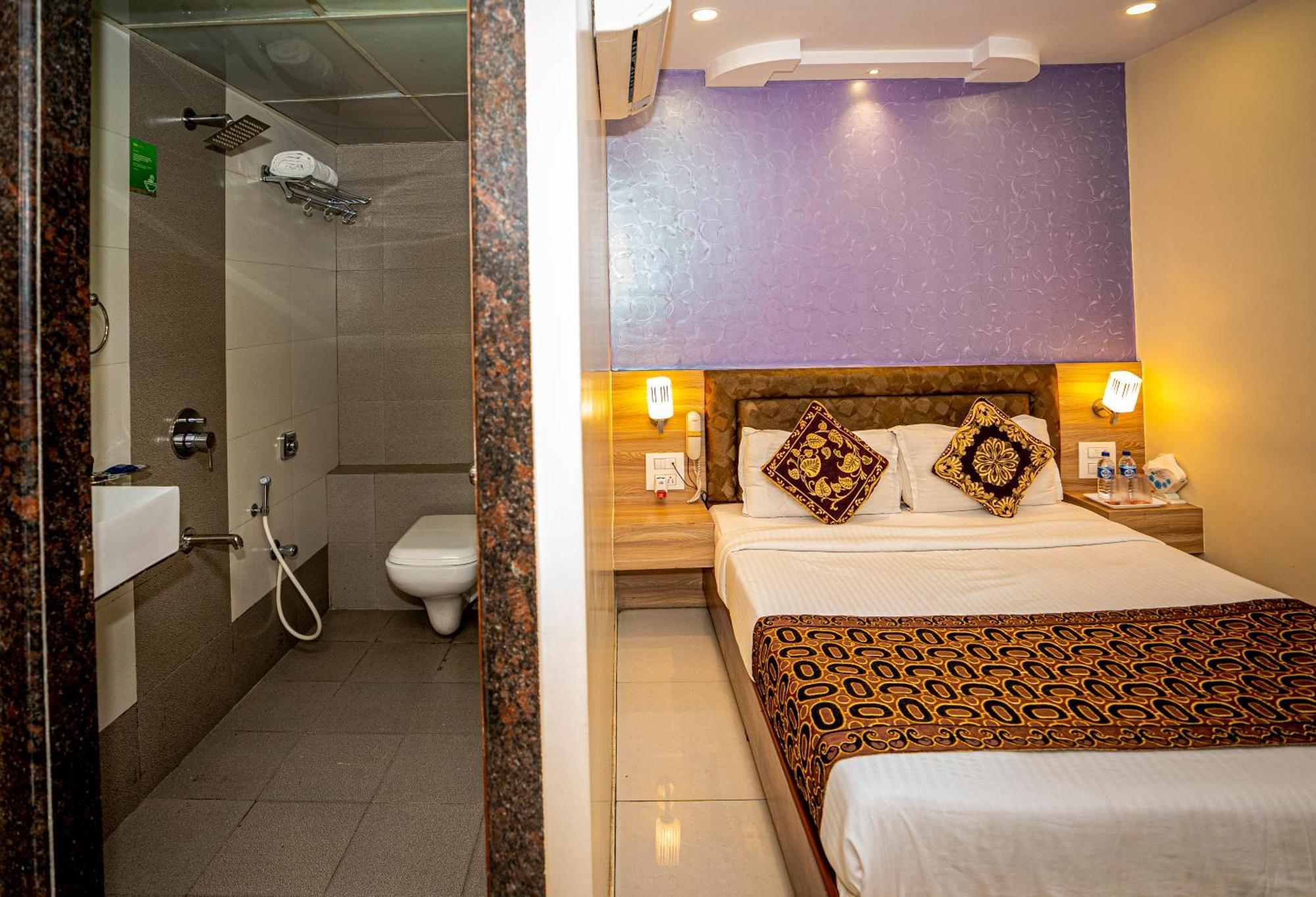 Hotel Hill Park Bombay Esterno foto